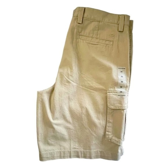 DOCKERS CARGO PANTS TAN SIZE 38   NWOT - Picture 3 of 9